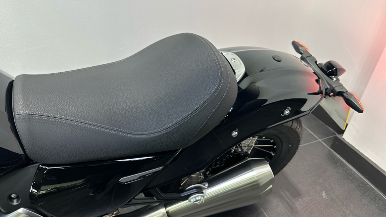 BMW R12 (24MY)
